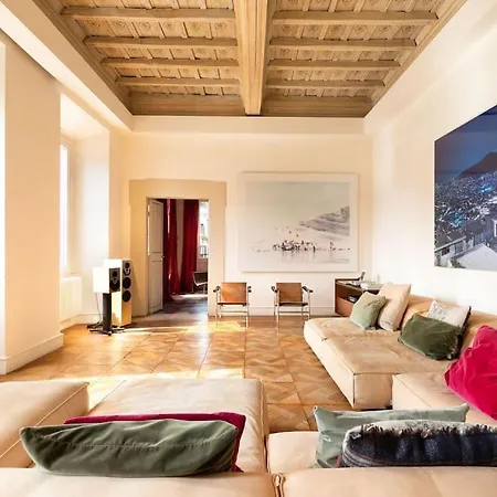 Casa Arte, A Burghesius Apartment
