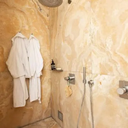 Apartment Casa Arte, A Burghesius Rome