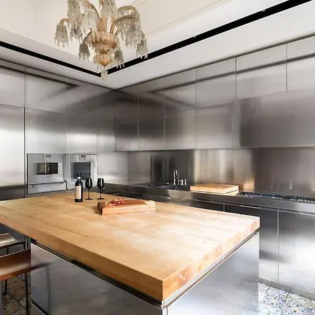 Casa Arte, A Burghesius Apartment