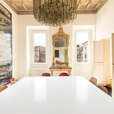 Casa Arte, A Burghesius
